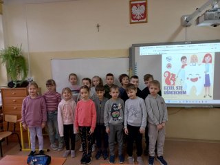 "Dziel się uśmiechem"