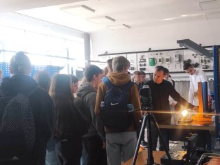 Ósmoklasiści na Dniach Otwartych w RCEZ