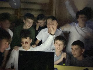 NIECH ŻYJE BAL! BAL ÓSMOKLASISTÓW!