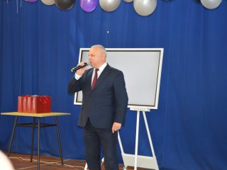 NIECH ŻYJE BAL! BAL ÓSMOKLASISTÓW!