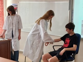 Praktyczna lekcja fizyki w klasie VIIId