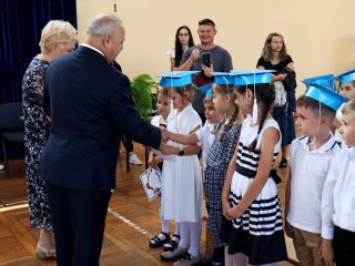Ślubowanie uczniów klas pierwszych 