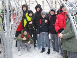 Klasa sportowa z wizytą w teatrze