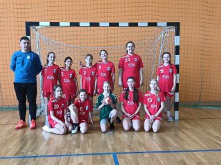 Powiatowe Zawody Piłki Ręcznej Chłopców i Dziewcząt we Frampolu