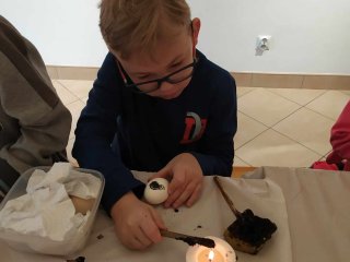 Pisanki- jajka woskiem malowane