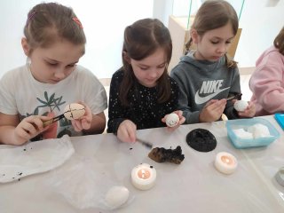 Pisanki- jajka woskiem malowane