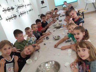 Warsztaty lepienia z gliny