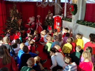 Wycieczka klas pierwszych do Pracowni Świętego Mikołaja