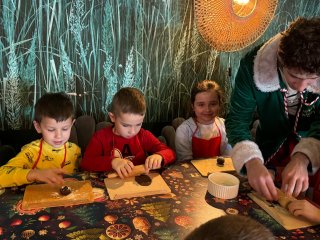 Wycieczka klas pierwszych do Pracowni Świętego Mikołaja