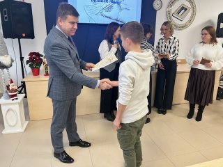 Uczniowie naszej szkoły triumfują w międzyszkolnym konkursie języka angielskiego „Dictionary Master”