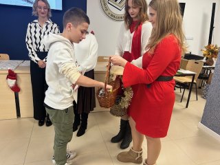 Uczniowie naszej szkoły triumfują w międzyszkolnym konkursie języka angielskiego „Dictionary Master”