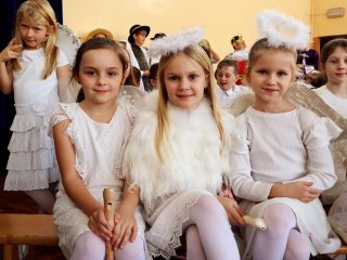 Jasełka szkolne – magia świątecznego przedstawienia