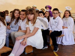Jasełka szkolne – magia świątecznego przedstawienia