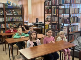 Pasowanie na Czytelnika – pierwszoklasiści wkraczają w świat książek