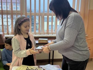 Pasowanie na Czytelnika – pierwszoklasiści wkraczają w świat książek