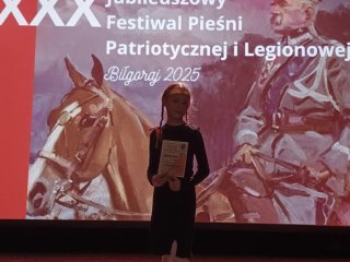 Sukces naszych uczennic na XXX Festiwalu Pieśni Patriotycznej i Legionowej