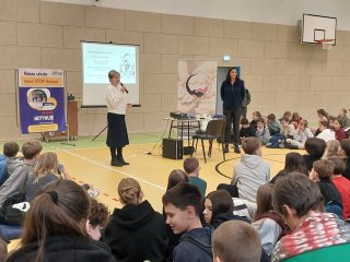 WARSZTATY O HEJCIE W RAMACH OGÓLNOPOLSKIEJ KAMPANII „NIE HEJTUJĘ – MOTYWUJĘ” W NASZEJ SZKOLE