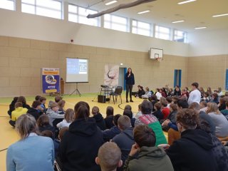 WARSZTATY O HEJCIE W RAMACH OGÓLNOPOLSKIEJ KAMPANII „NIE HEJTUJĘ – MOTYWUJĘ” W NASZEJ SZKOLE