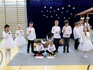 Jasełka w naszej szkole – wyjątkowe spotkanie z bożonarodzeniową tradycją