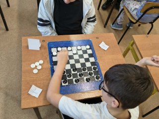 SZKOLNY TURNIEJ GRY W WARCABY