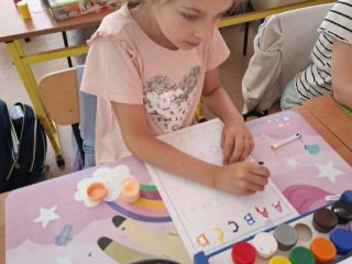Twórcze pożegnanie z projektem „Literki w akcji”