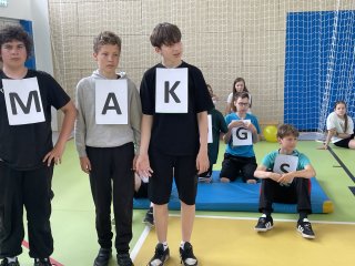 Turniej sportowy klas szóstych w ramach programu „Trzymaj Formę!”
