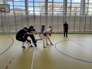 Turniej sportowy klas szóstych w ramach programu „Trzymaj Formę!”